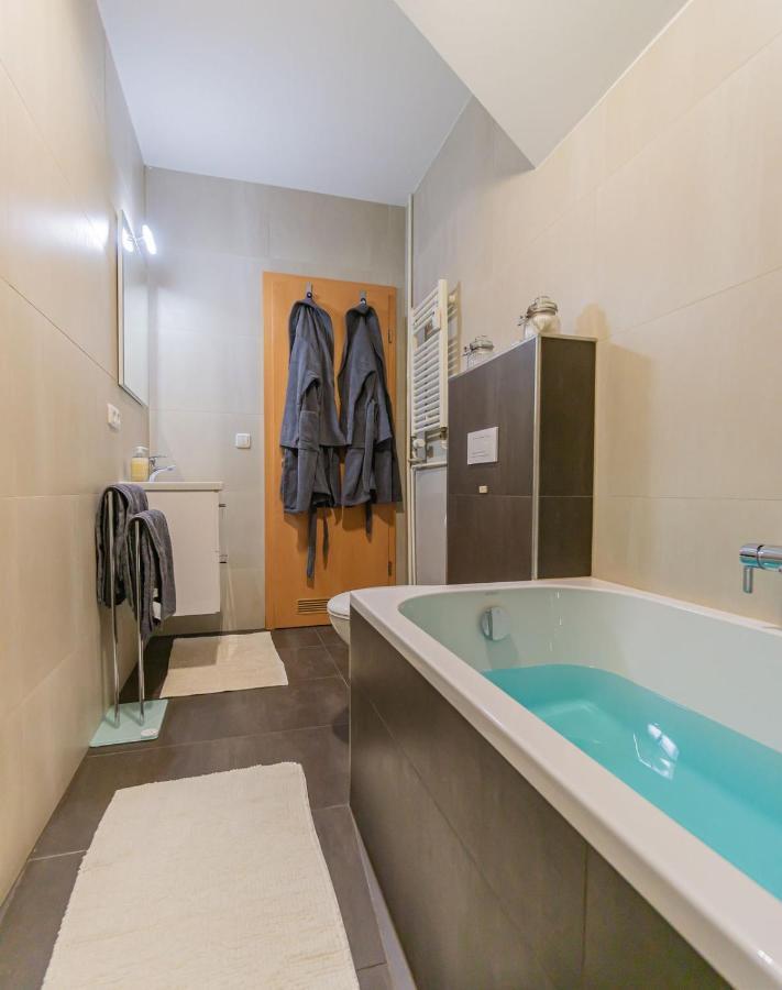 Altstadtapartment, 80 Qm,2 Schlafzimmer,Parkplatz,Netflix Cottbus Exterior foto